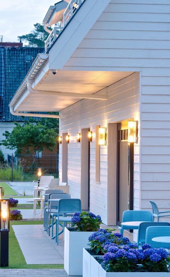 Flamingo Residence Apart Hotel Dziwnów Екстериор снимка